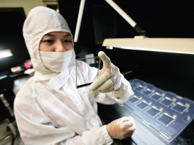 閎暉、介面、擎亞  下半年營運走高