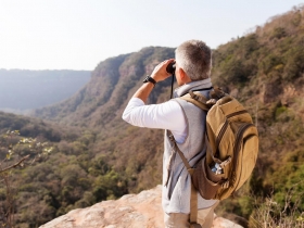 半百是老？不是老？