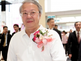 飯店高樓當接待中心  侯西峰賣厝出高招