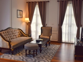 結合精品造勢 丹迪董事長行銷零成本