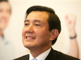 總統府廁所沒擦手紙  大老闆得自備手帕