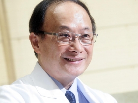 六十年前差點被併  台大對榮總的逆轉勝