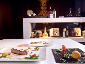 大老闆最愛餐廳ＡＢＵ座上賓身價逾千億