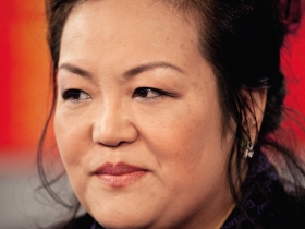 股價越跌越買 中國女巴菲特虧百億不驚心