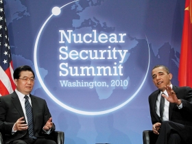 中國自備「人民幣升值套餐」