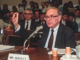 面子不夠大  股神前腳走  比亞迪後腳跌