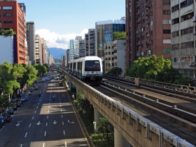 捷運內湖線通車觸動計程車搶客戰