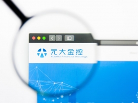 打開杜麗萍直通權貴的人脈廚房