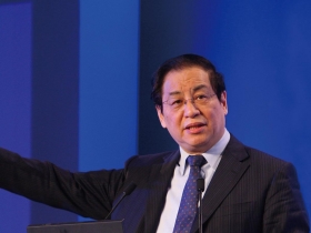 劉明康一手主導兩岸金融大戲