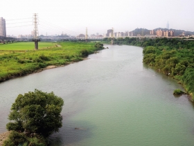 朱立倫砸3.8億元打造「生態殺手」？