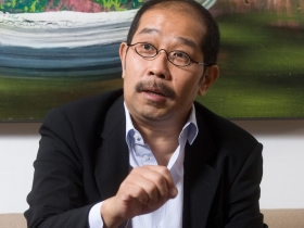 青木淳  堆砌不凡之美的頑童