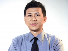 彭國星  住安和路億元豪宅、開名車