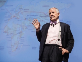 羅傑斯：實體商品是唯一的自救之道