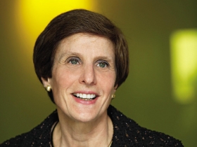 讓巴菲特看走眼 全球排名第一 女ＣＥＯ傳奇