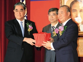 現增是金融股老闆危機  投資人的轉機