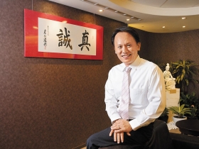 泰山詹岳霖揚棄「退一步哲學」