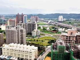 匯集股王、首富、教父的新聚落