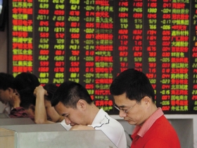 A股衝關英雄 換小型股做做看