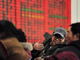 利空淬煉Ａ股  布局靜守待雲開