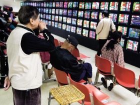 高檔壓力漸漸浮現 選股看業績比獲利