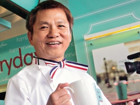 嚴守龜毛內規  戴勝益當阿公超神祕