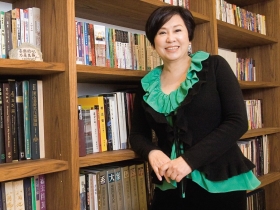 廣告女王余湘 進駐台北圓環賣小吃