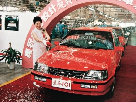 「鐵娘子」吳舜文的二、三事