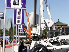 法人重押機械、醫藥與食品三大類股