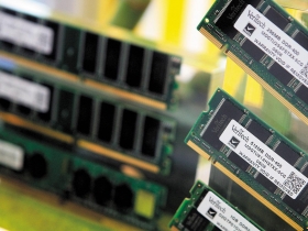 雙D為核心、強勢股當衛星　賺過年