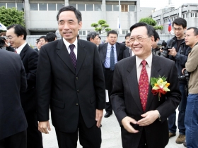 政府重整ＤＲＡＭ大戲變鬧劇？