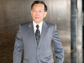 稅改高手過招 顏慶章被吐槽退流行