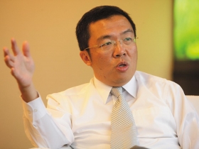 挑戰經營權？賀鳴珩加碼寶來證