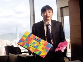 ＫＹ亞塑丁金造   挑戰塑膠股王地位