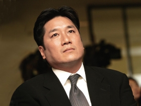 開發金辜仲過關有望 安泰銀兩派惡鬥不休 新制上路 金融股董監改選今年多變