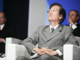 華碩強攻智慧型手機市場仍有挑戰