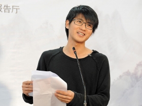 手機電子書暴紅  人氣作家韓寒主動示好