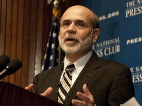 柏南克大印鈔票引發超級通膨憂慮