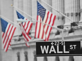 讓巴菲特投資比亞迪的幕後推手