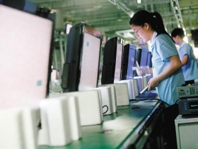 面板升溫  逢低布局友達、奇美電