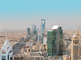 從Ｊ曲線解讀國家體質