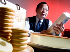 機車黑手打造蜂蜜蛋糕代工王國