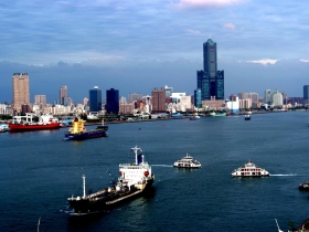 散裝航運前景不明   投資停看聽