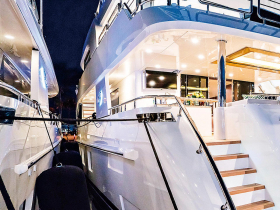 東哥為何營收成長  興櫃股價卻腰斬？ 台灣首支遊艇股  上市前的三挑戰