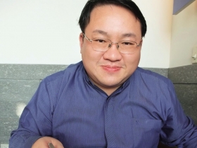 詹益昌以四百萬  網羅五百顆「星星」