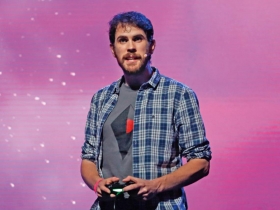 發行首周熱賣！刷新全球最大遊戲平台今年紀錄 15人公司  做出讓馬斯克瘋狂的遊戲