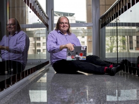 公民媒體教父：網路起義足以改變世界