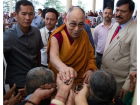 印度現場》流亡57年  他完美詮釋宗教與民主 達賴：如何轉世  「我的老闆」說了算！