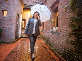 她砸上億元  把迪化街、破宿舍變潮