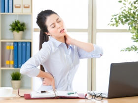 腰痠手麻，小心是腰椎滑脫！搭配機器人手臂，手術成功率更高