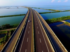 耗費近30年！全台最長「西濱快速公路」預計年底全線通車